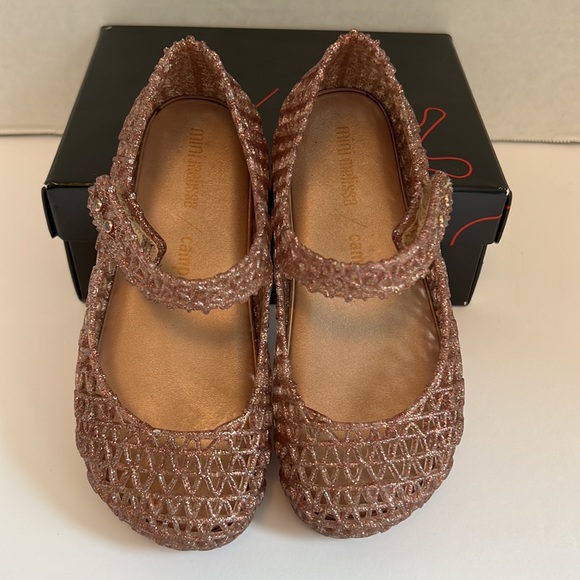 Mini Melissa - Picture 3 of 9